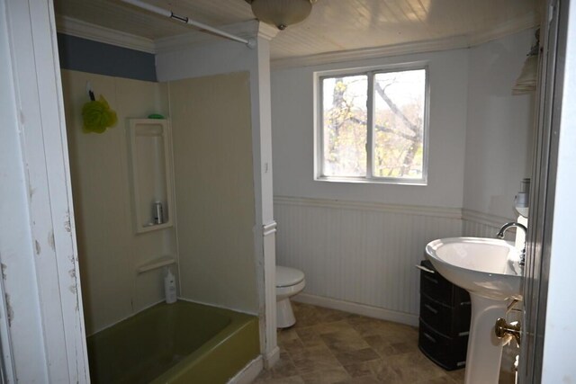 104 Northern Ave, Gardiner, ME 04345 - full bathroom featuring a sink, toilet, a wainscoted wall, tub / shower combination, and ornamental molding
