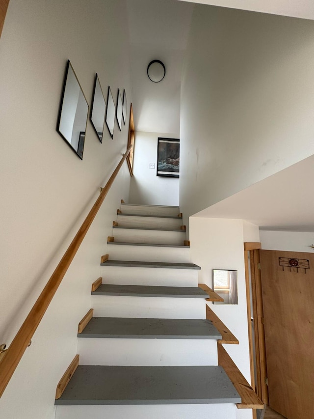 10 Wharf St, Jonesport, ME 04649 - view of staircase