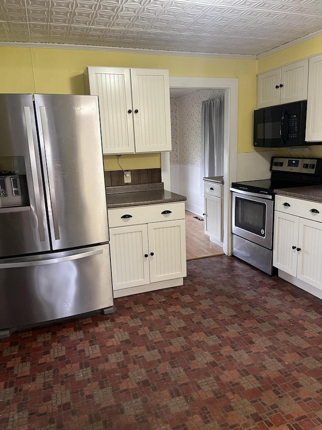 469 Washburn Rd, Washburn, ME 04786 - photo 2