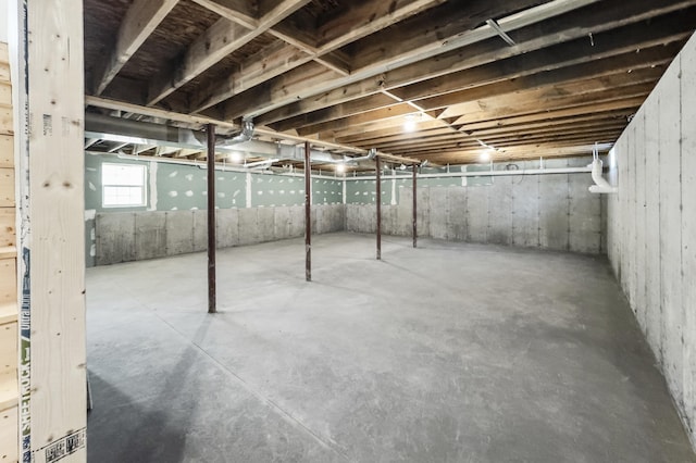 255 Cushing Rd, Cushing, ME 04863 - view of below grade area