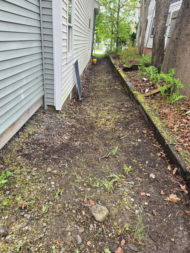 12 Hancock St, Ellsworth, ME 04605 - view of yard