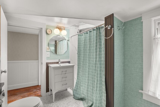 8 Organug Rd, York, ME 03909 - bathroom with vanity, a wainscoted wall, toilet, and curtained shower