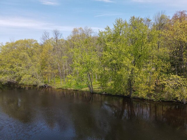53 Main St, Medway, ME 04460