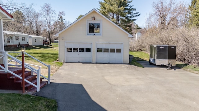 view of detached garage