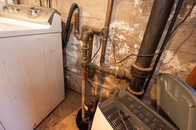 interior space with laundry area and washer / clothes dryer