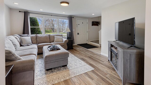 8 Orchard Hills Pkwy Unit 8, Bangor, ME 04401 - living room with light wood-style floors, baseboards, and recessed lighting