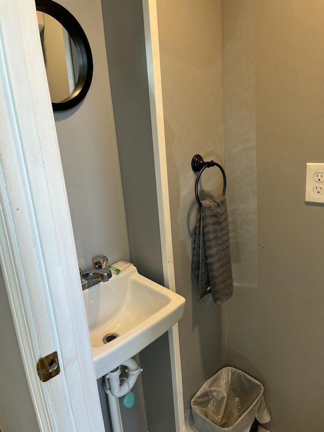 168 Guzzle Rd, Gouldsboro, ME 04607 - bathroom featuring a sink