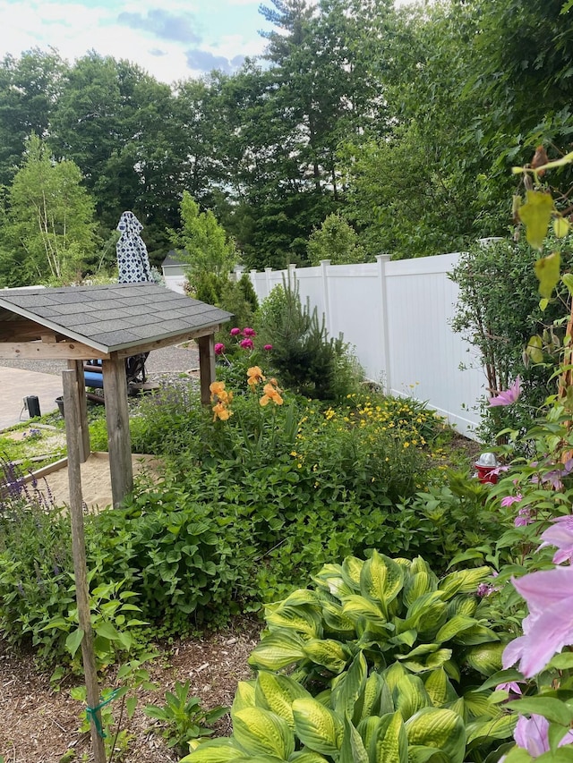 view of yard with fence