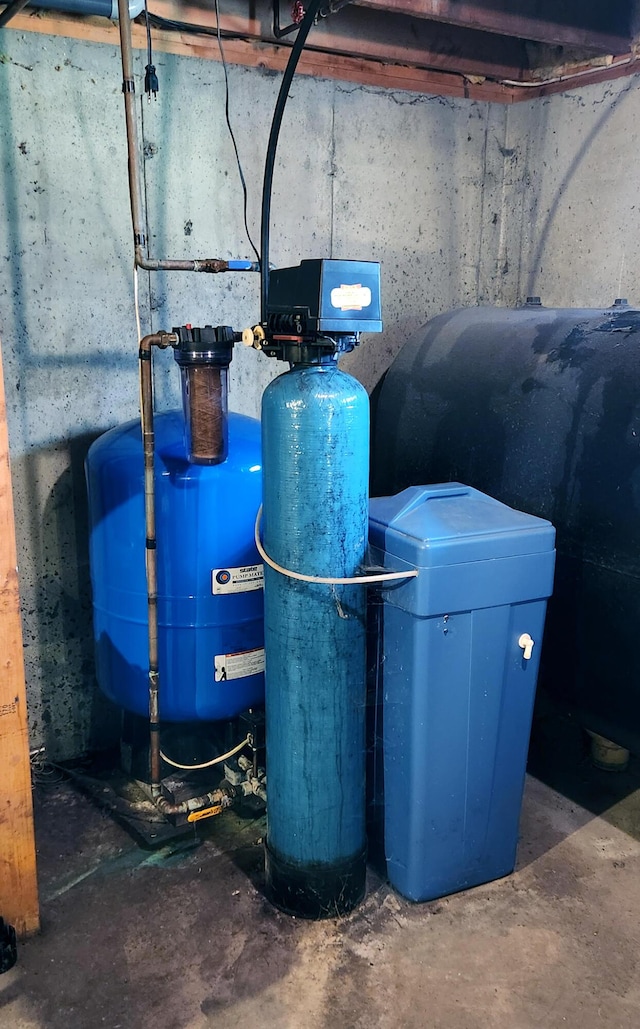 196 Eaton Ridge Dr, Holden, ME 04429 - utilities with oil tank