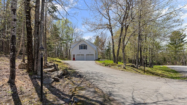 196 Eaton Ridge Dr, Holden, ME 04429 - garage featuring driveway