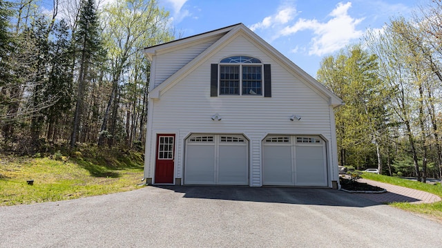 196 Eaton Ridge Dr, Holden, ME 04429 - garage with driveway