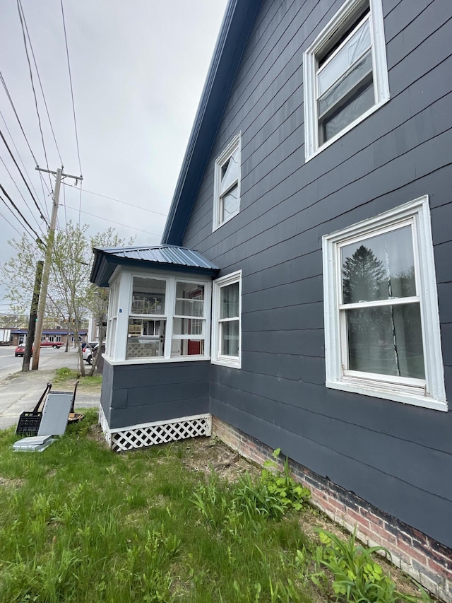 view of home's exterior