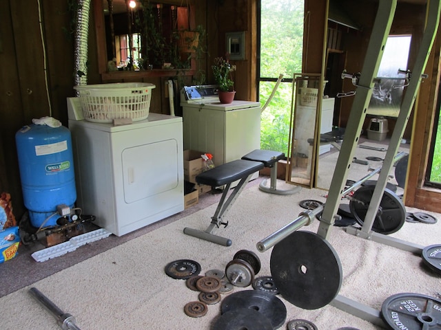 17 Kingsbury Rd, Wellington, ME 04942 - workout room featuring washer and clothes dryer