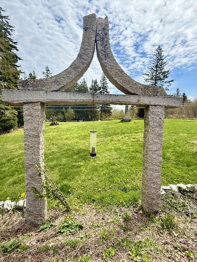 26 Hamilton Dr, Vinalhaven, ME 04863 - view of grassy yard