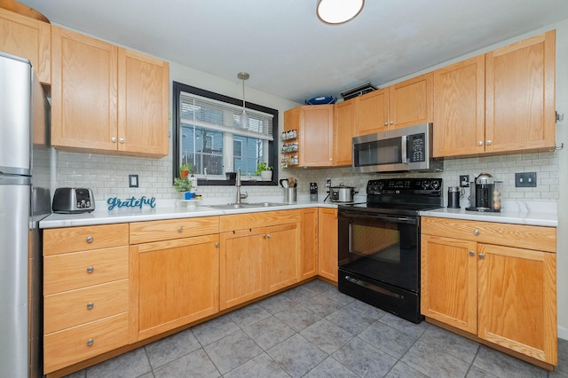22 Tebbetts Ave, Sanford, ME 04073 - photo 6