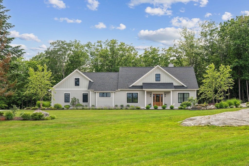 8 Farmview Dr, Pownal, ME 04069 - photo 1