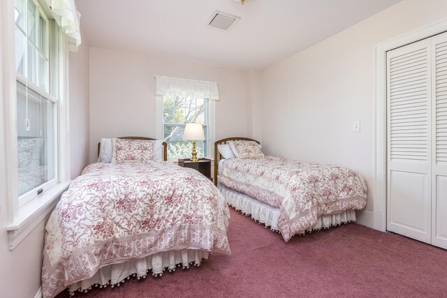 14 Highland St, Portland, ME 04103 - bedroom featuring carpet and a closet