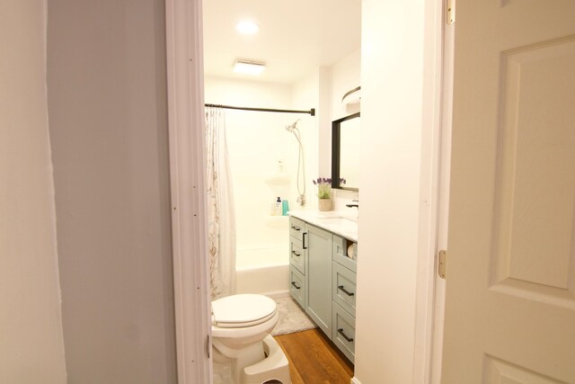 14 Fields Pond Rd, Holden, ME 04429 - full bath featuring toilet, vanity, and shower / tub combo