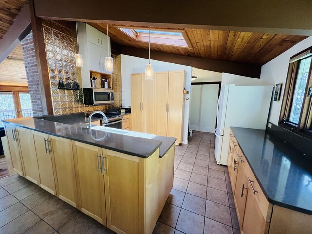 90 N Sedgwick Rd, Sedgwick, ME 04676