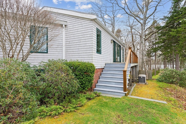 388 High Head Rd, Harpswell, ME 04079 - view of side of home featuring a lawn