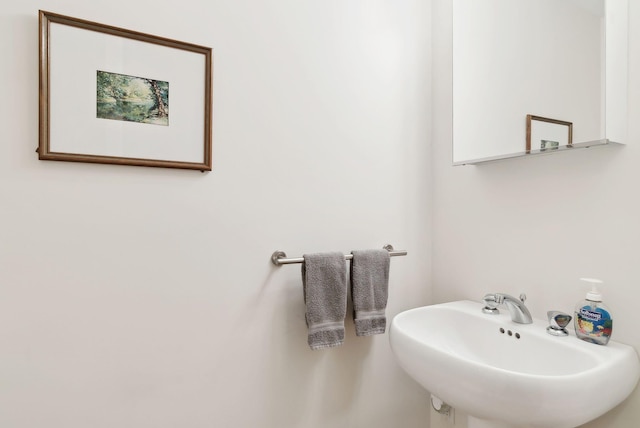 388 High Head Rd, Harpswell, ME 04079 - bathroom featuring a sink
