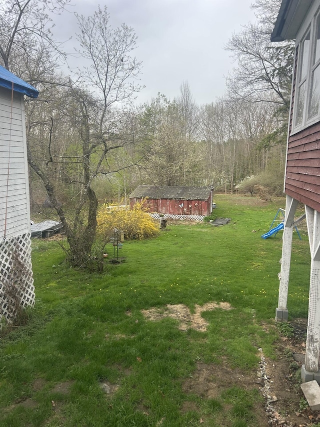 view of grassy yard