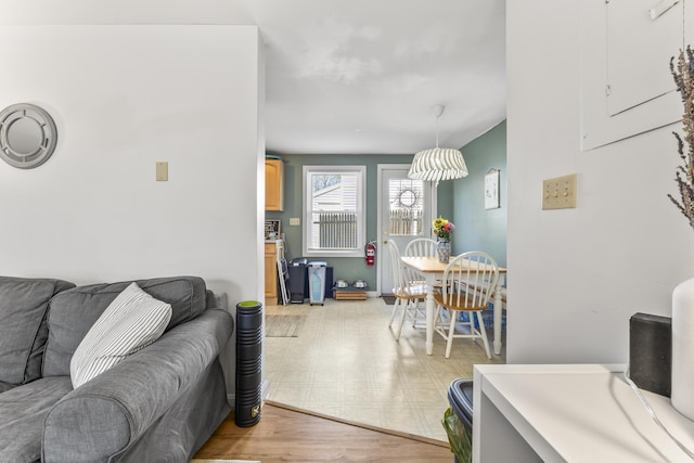 121 Providence St, Portland, ME 04103 - photo 27