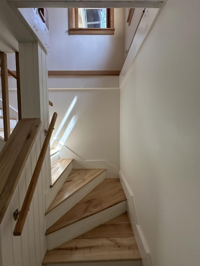 1157 Back Cv, Waldoboro, ME 04572 - staircase featuring baseboards and wood finished floors