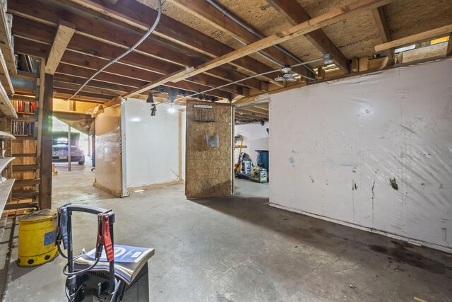 34 Compass Ln, Topsham, ME 04086