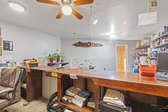 34 Compass Ln, Topsham, ME 04086