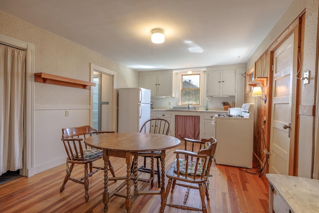 6 Sea St, Northeast Harbor, Mount Desert, ME 04662 - dining space featuring light wood-style floors