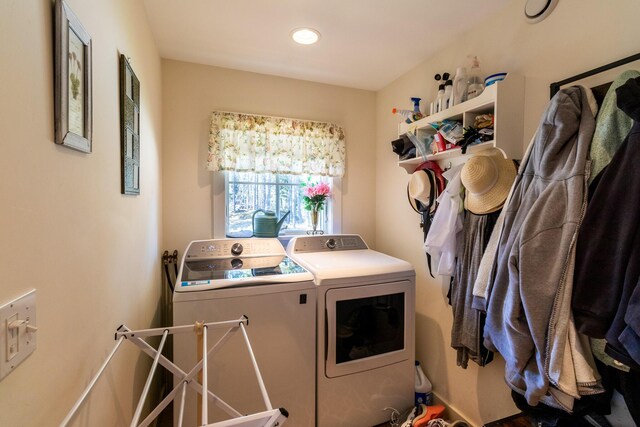 372 Pettegrow Point Rd, Machiasport, ME 04655 - laundry area with washer and dryer