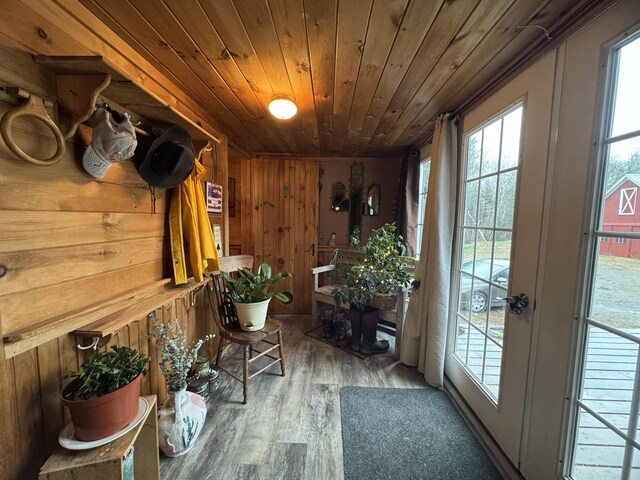7 Howard Siding Ln, Abbot, ME 04406 - view of balcony