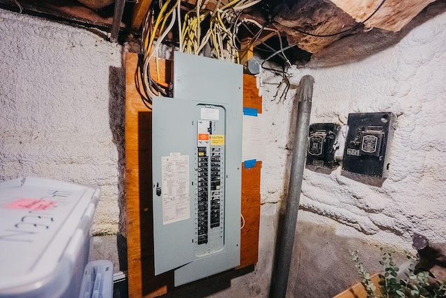 107 Maple St, Bangor, ME 04401 - utilities featuring electric panel