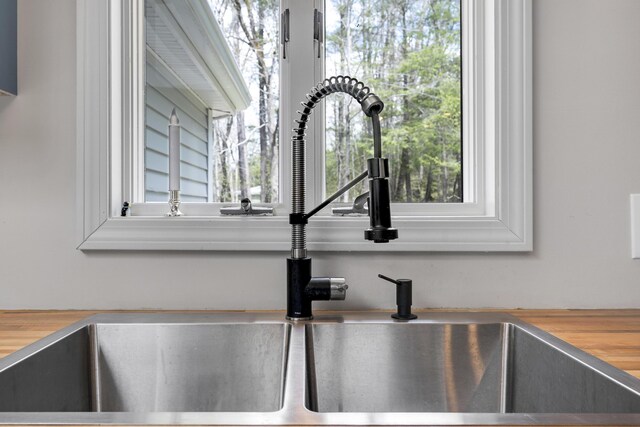 121 Log Cabin Rd, Kennebunkport, ME 04046 - photo 12