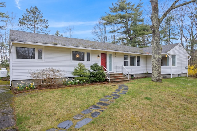 447 Wiscasset Rd, Boothbay, ME 04537 - ranch-style house featuring a front yard