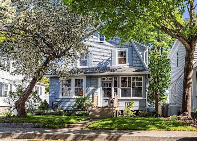 15 Federal St, Bar Harbor, ME 04609 - view of shingle-style home