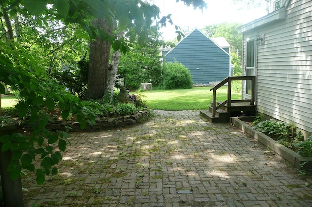 92 Newell Rd, Yarmouth, ME 04096 - photo 5