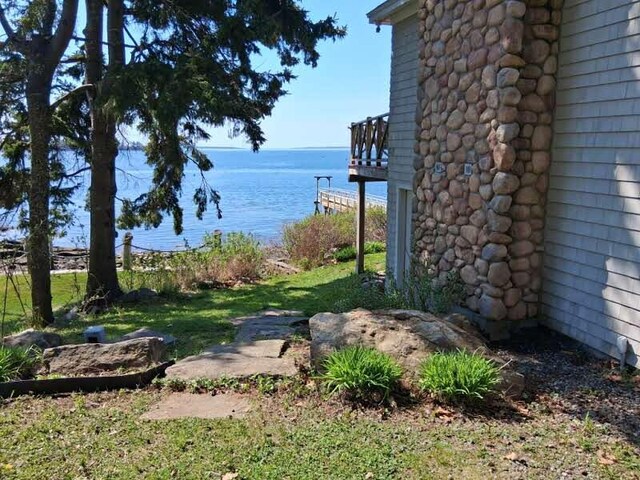 21 Linekin Rd, Boothbay Harbor, ME 04538 - water view