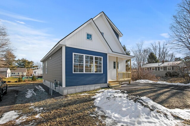 32 Jackson St, Portland, ME 04103 - view of front of house