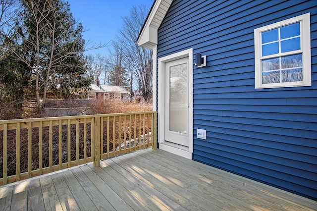 32 Jackson St, Portland, ME 04103 - view of wooden terrace