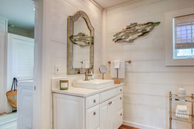 32 Murray Hill Rd, Boothbay, ME 04544 - bathroom with vanity