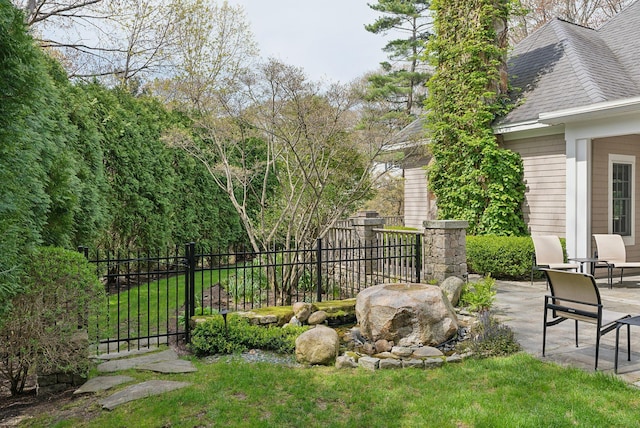 11 Clubhouse Dr, Kennebunk, ME 04043 - view of yard with a patio