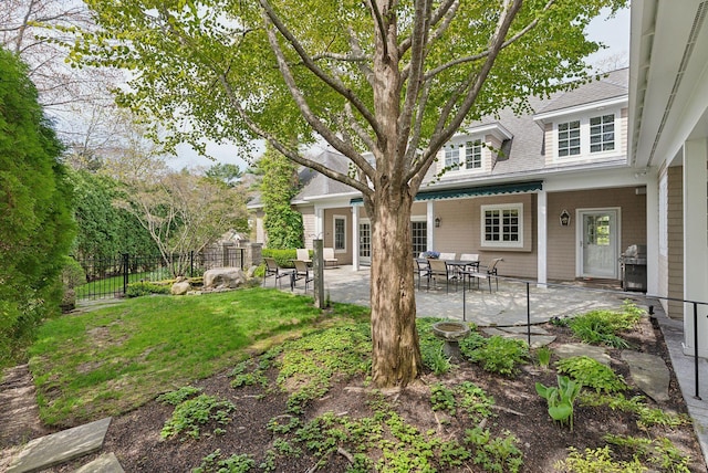 11 Clubhouse Dr, Kennebunk, ME 04043 - view of yard featuring fence and a patio area