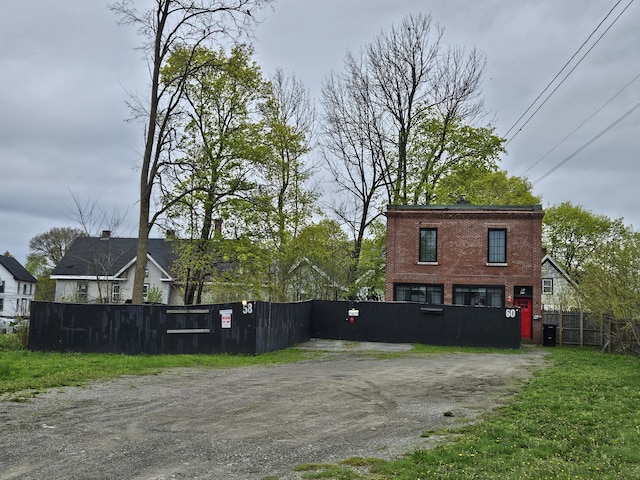 58 Cedar St, Bangor, ME 04401 - view of fenced yard