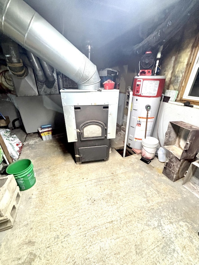 3 Rush Blvd, Millinocket, ME 04462 - unfinished basement with water heater