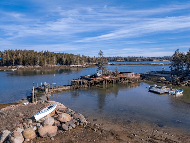 5 Greens Is, Vinalhaven, ME 04863