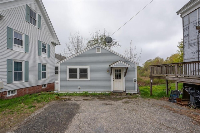 41 Church St, Damariscotta, ME 04543 - back of property with a deck