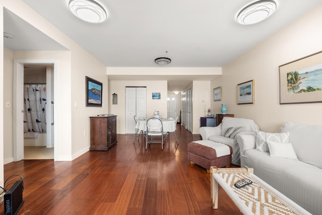 31 Ocean Ave Unit 309, York, ME 03909 - living room featuring dark wood finished floors and baseboards