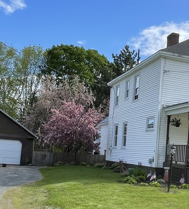 27 Murray St, Bingham, ME 04920 - view of side of property featuring driveway